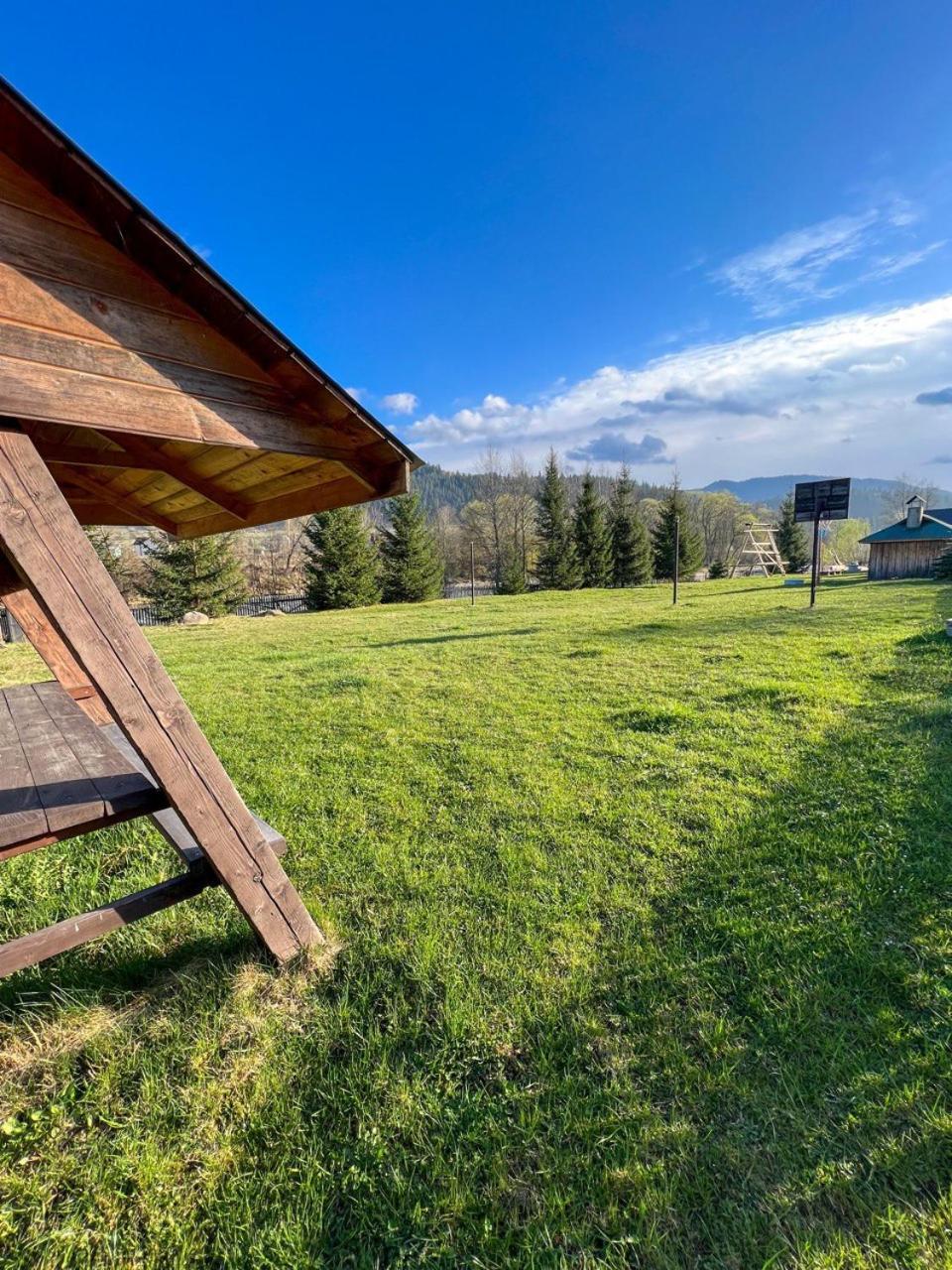 Котедж Шум Черемоша На Березі Річки Verkhovyna Exterior foto