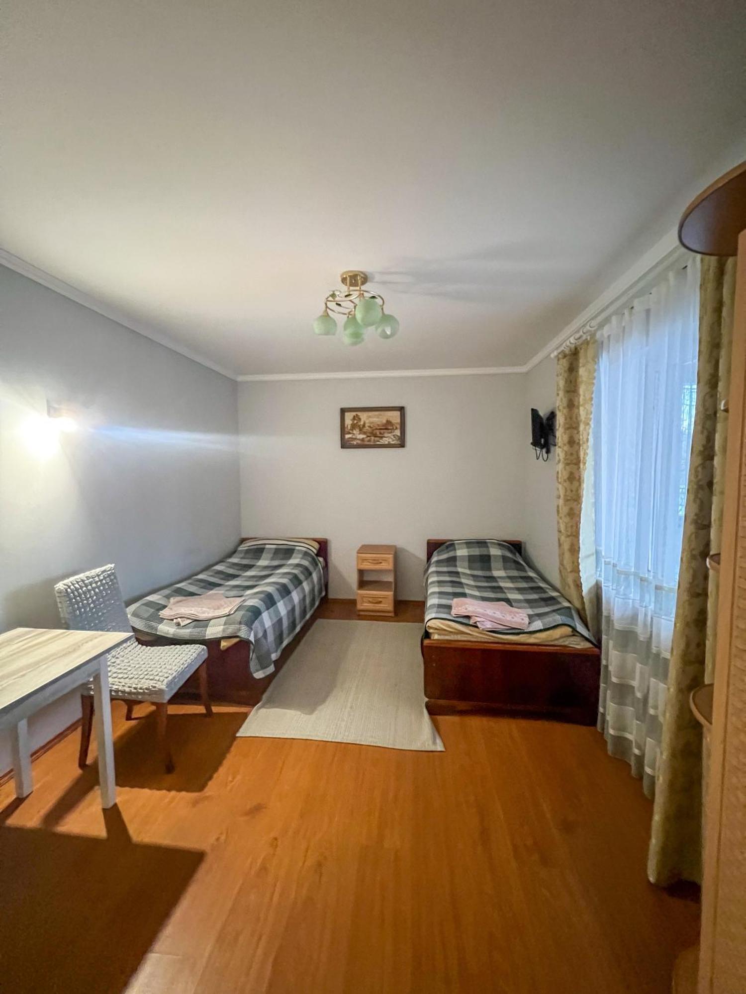 Котедж Шум Черемоша На Березі Річки Verkhovyna Exterior foto